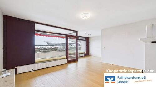 Kooperationspartner der Raiffeisenbank eG, Leezen - Wohnen Stadtrand Lübeck: Licht, Platz & Komfort in Groß Grönau mit XXL-Balkon & Tiefgarage