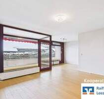 Wohnen Stadtrand Lübeck: Licht, Platz & Komfort in Groß Grönau mit XXL-Balkon & Tiefgarage