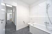 Badezimmer Blick Diele - 