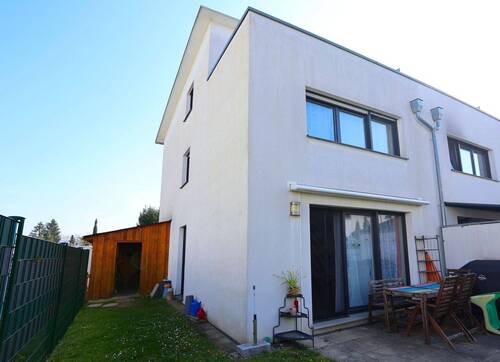 Außenansicht_Terrasse_Gartenhaus.jpg - Reihenendhaus mit 132,00 m&sup2; in Breisach am Rhein zum Kaufen