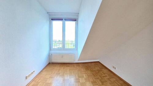 Schlafzimmer Richtung Fenster - Etagenwohnung mit 43,00 m² in Hamburg zum Kaufen