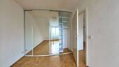 Schlafzimmer Richtung Schrank - 