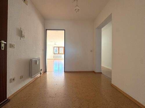 Flur - Etagenwohnung mit 88,00 m&sup2; in Friedrichshafen zum Kaufen