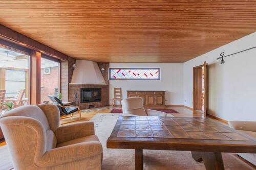 Wohnzimmer - 4 Zimmer Mehrfamilienhaus, Wohnhaus zum Kaufen in Fockbek