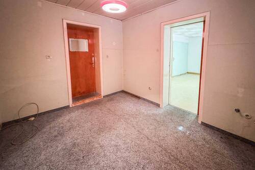EG Büro 2 - Mehrfamilienhaus, Wohnhaus mit 130,00 m&sup2; in Hilpoltstein zum Kaufen