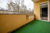 Sonniger Balkon mit Südausrichtung - 2 Zimmer Etagenwohnung in Berlin