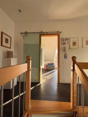 Innenaufgang zur oberen Etage - 