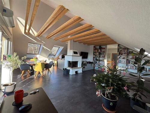 Wohnzimmer - 3 Zimmer Etagenwohnung zum Kaufen in Bretten