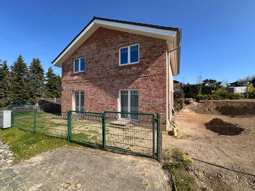 Hausansicht - 5 Zimmer Mehrfamilienhaus, Wohnhaus in Lohme