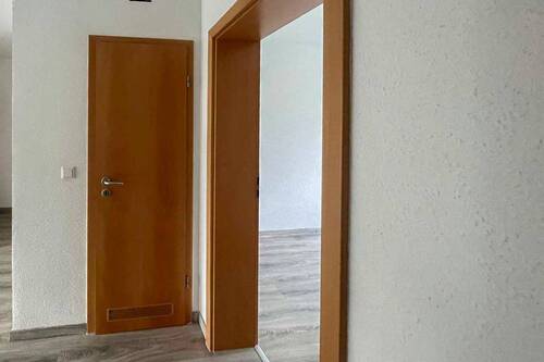 Nr. 19 Wohnungsflur - 6 Zimmer Etagenwohnung zum Kaufen in Dinslaken