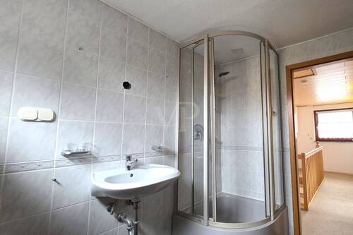 Badezimmer OG (Nr. 50) - 