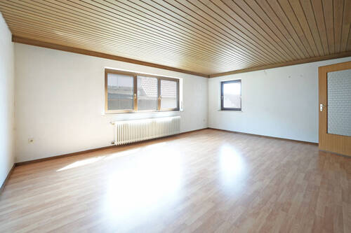 Wohnen EG - 6 Zimmer Einfamilienhaus in Ergoldsbach