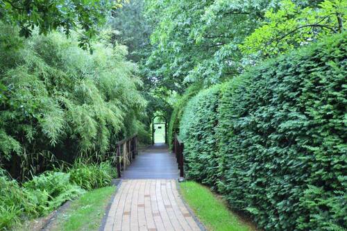 Durchgang zum Park.jpg - 
