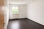 Zimmer 1 (Boden alt) - Etagenwohnung mit 104,00 m² in Fuldatal zur Miete