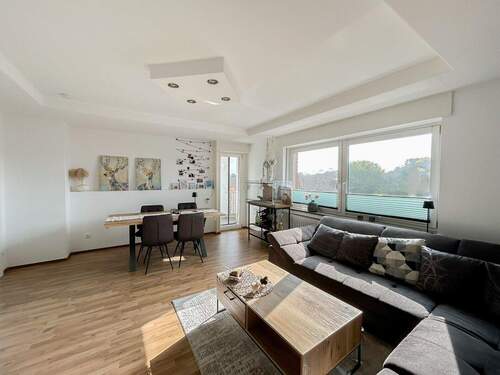 4 - 3 Zimmer Etagenwohnung zur Miete in Übach-Palenberg