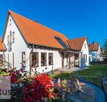 Architektur, Raum und Lebensqualität in NSU Neuberg Cooles EFH, mit Garten und Garage, sofort frei - Neckarsulm