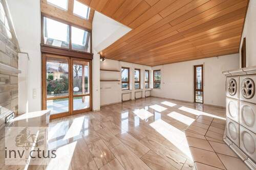 Lichtdurchfluteter Wohnbereich - 