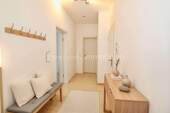 Flur mit Möbelvorschlag - 3 Zimmer Etagenwohnung zum Kaufen in Ingolstadt
