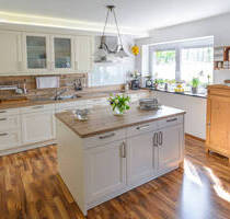 Neubauprojekt in Hochdorf, schöne DHH, 2 Terrassen, Balkon, Garten, KfW55, Carport und Stellplatz