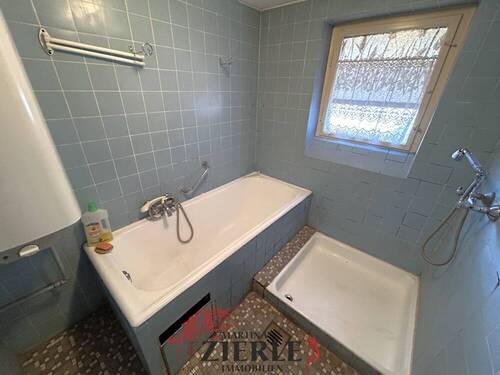 26- Badezimmer UG - 