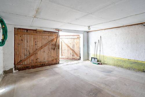 Garage - 