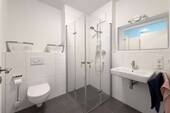 Badezimmer mit Oberlicht - 