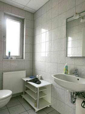 Sanitärbereich Büro - 