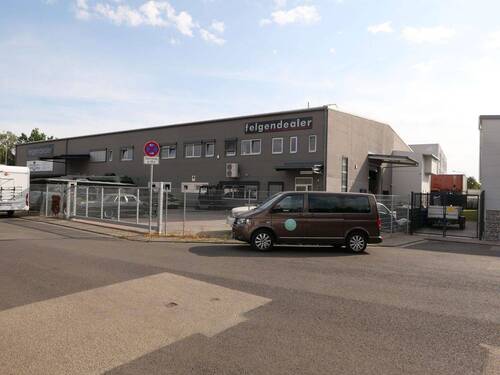 Seitenansicht - Halle zum Kaufen in Mühlheim a. Main