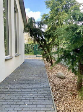 Hausfront zur Straßenseite - 