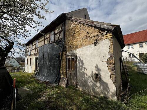 Hofansicht - 4 Zimmer Einfamilienhaus in Dahlen