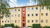 Hausansicht - Charmante 2,5 Zimmer mit Balkon in gepflegtem Mehrfamilienhaus