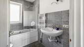 1. Badezimmer 2 - 