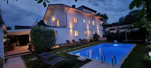 Bild 1 - Mehrfamilienhaus mit Pool - 1.590.000,00 EUR Kaufpreis, ca.  314,00 m² Wohnfläche