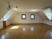 Wohnzimmer - 3 Zimmer Etagenwohnung zur Miete in Lehrberg