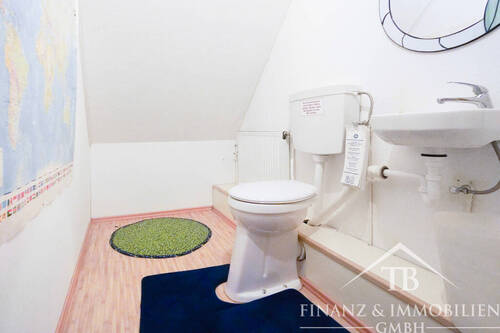 WC im Dachgeschoss - 