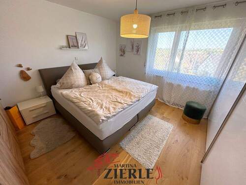 12- Schlafzimmer OG - 