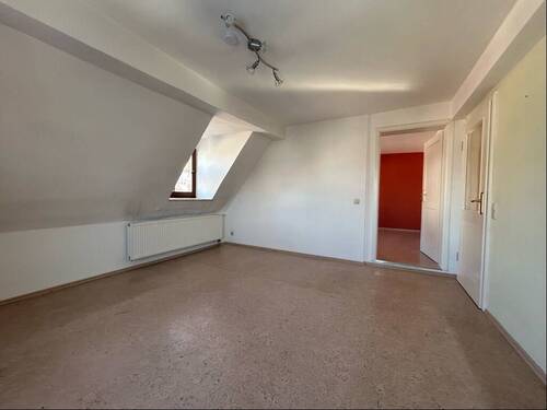 Wohnzimmer - 3 Zimmer Etagenwohnung in Rothenburg