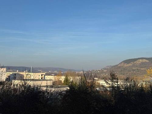 Ausblick - 2 Zimmerwohnung mit Balkon in ruhiger Ortslage am Stadtrand von Jena!