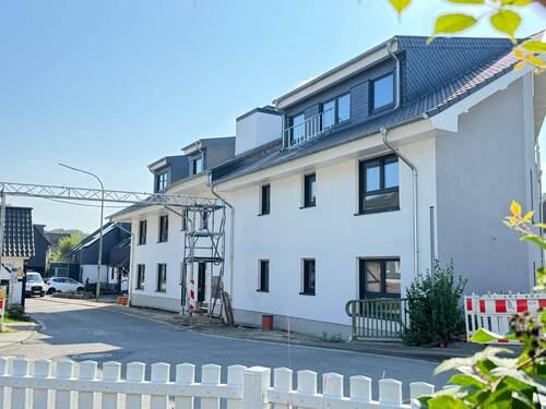 IMG_3886 - **Gemütlich und attraktiv mit Terrasse und Stellplatz**