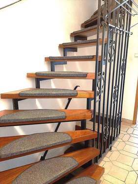 Treppe zum Dachgeschoß - 