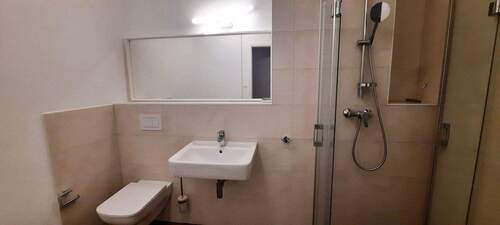 Duschbad 2.OG (Fenster!) - 