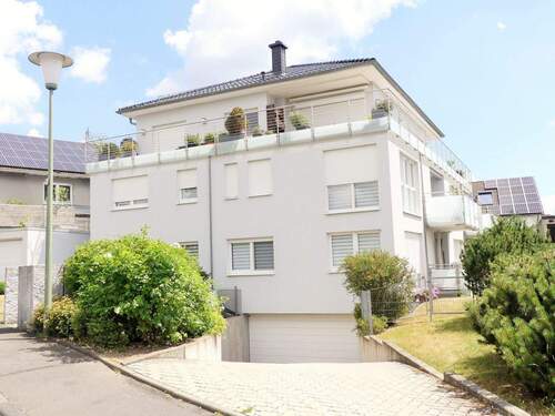 Vorderansicht - 4 Zimmer Etagenwohnung zur Miete in Kassel