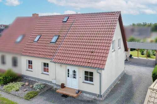 Außenansicht - 4 Zimmer Doppelhaushälfte zum Kaufen in Tribsees