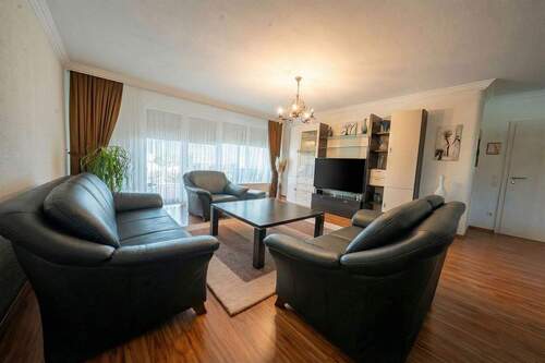 Wohnzimmer - Mehrfamilienhaus, Wohnhaus mit 328,00 m&sup2; in Speyer zum Kaufen