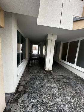 Durchgang.jpeg - Etagenwohnung mit 76,20 m&sup2; in Leipzig zum Kaufen