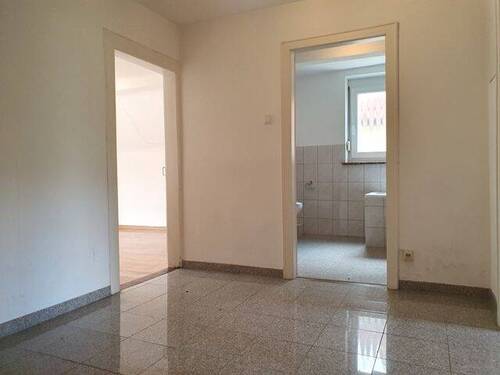 OG, Wohnung re.: Flur - 