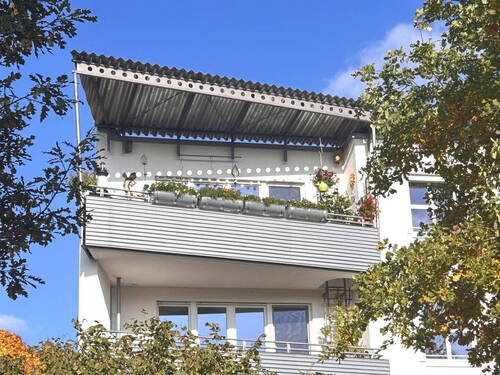 Balkon Süd-West-Ansicht - Familienfreundliche 4 Zimmer Wohnung in exklusiver Lage von München Trudering