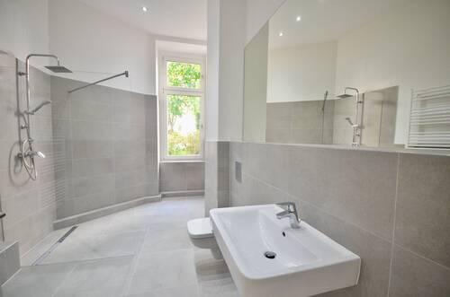 Badezimmer - Etagenwohnung mit 55,00 m² in Berlin zum Kaufen