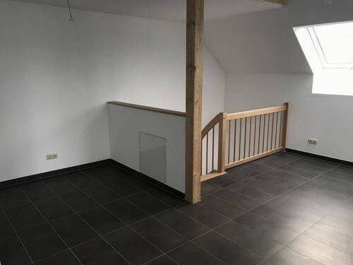 Wohnzimmer 2. OG (2) - 