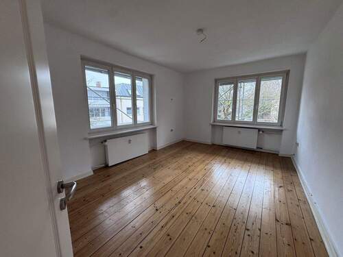 Helles Eckwohnzimmer - 